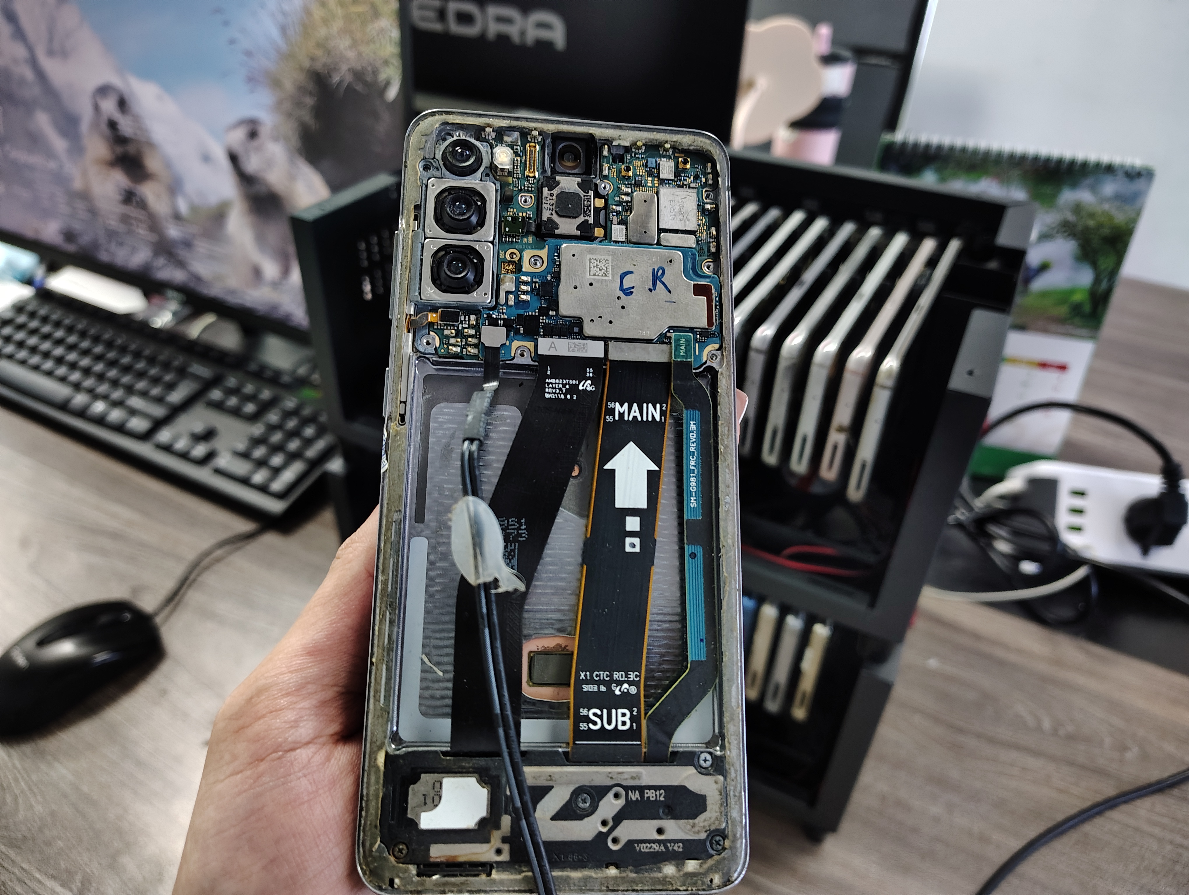 Lắp đặt Box Phone Farm tại Vinhomes Central Park, TP Hồ Chí Minh